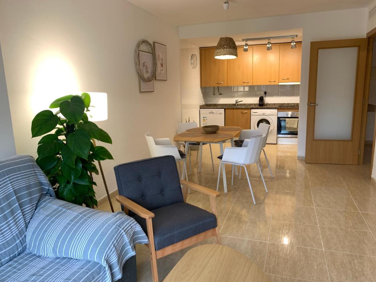 Acogedor Apartamento Con Piscina En Vilafortuny, Cambrils Bagian luar foto